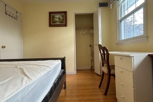 Good Bedroom 2nd Floor - 3 Butterfield Dr Drive, Toronto, ON M3A2L9 Photo 4
