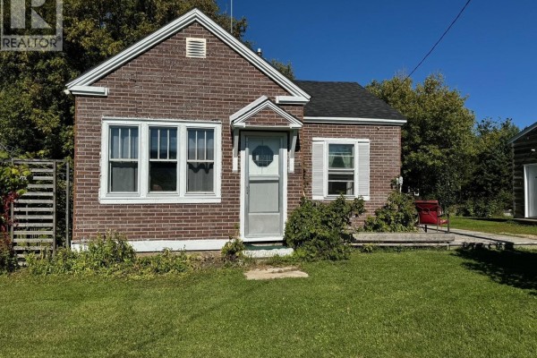 Kitchen - Gorlitz Acreage, Good Lake Rm No  274, SK S0A0L0 Photo 2