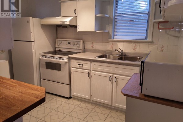 Primary Bedroom - Gr, 2nd - 17 Bonnington Place, Toronto, ON M2N4V2 Photo 4
