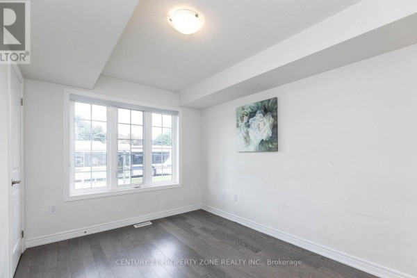 Ground Floor - 39 Hashmi Place, Brampton, ON L6Y6K1 Photo 4