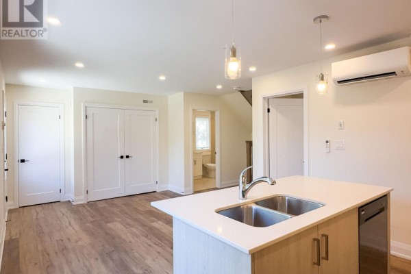 Gsuite - 30 Snider Avenue, Toronto, ON M6E4R9 Photo 5