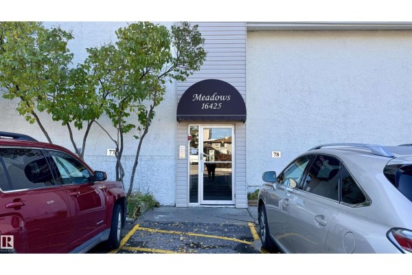 Kitchen - #h 16425 89 Av Nw, Edmonton, AB T5R4S1 Photo 3