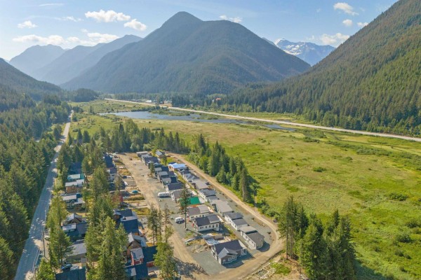 Hg176 71429 Grove Boulevard, Sunshine Valley, Hope, BC, photo 3