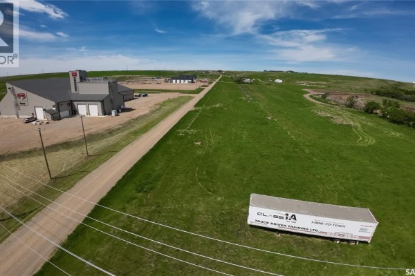 Highway 1 Frontage Lot, Swift Current, SK, photo 2