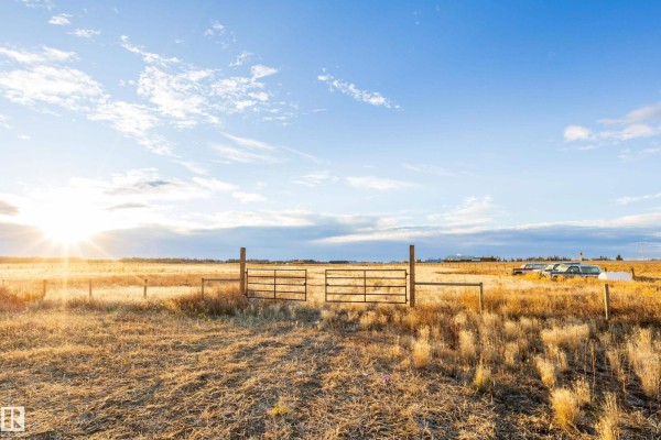 Hwy 44 Rr 265, Rural Sturgeon County, AB T8R0J3 Photo 4