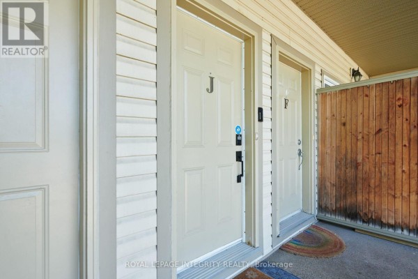J - 221 Crestway Drive, Ottawa, ON K2G0A9 Photo 5