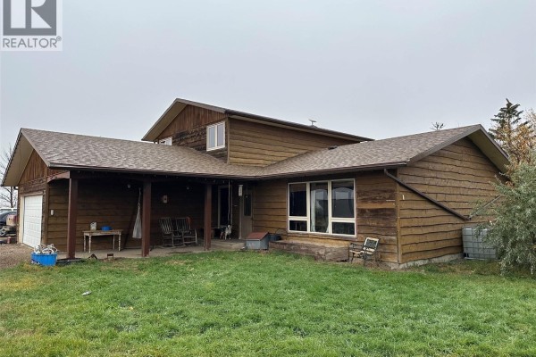 Living room - Jones Acreage, Auvergne Rm No  76, SK S0N1Z0 Photo 4