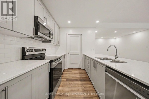 Kitchen - K - 410 Rolling Meadow Crescent, Ottawa, ON K1W0S1 Photo 5