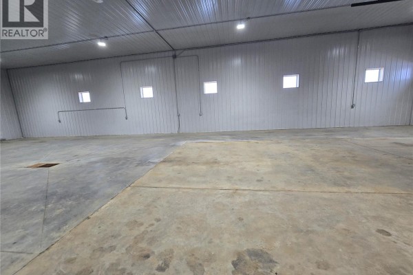 Key Well Shop, Lomond Rm No  37, SK S4H1J1 Photo 5
