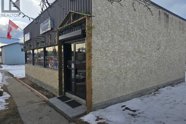 Kiosk, 4912 49 Avenue, Mayerthorpe, AB T0E1N0 Photo 4