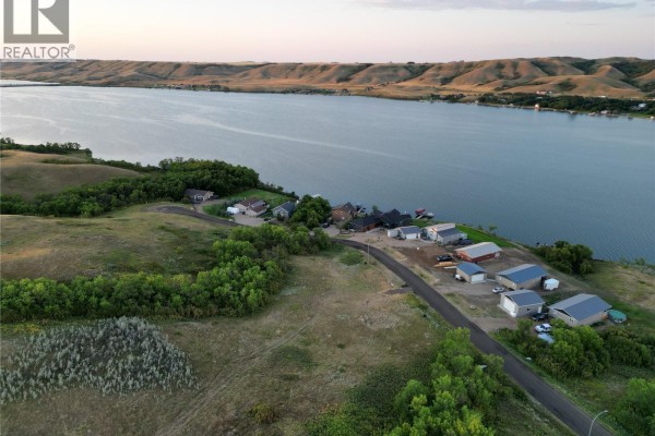 Lakeview Terrace, Buffalo Pound Lake, SK, photo 3
