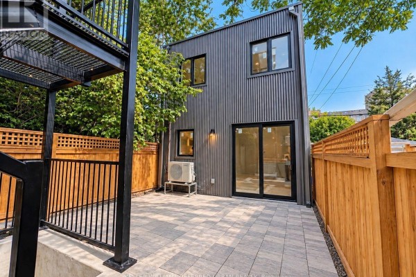 Laneway - 269 Brunswick Avenue, Toronto