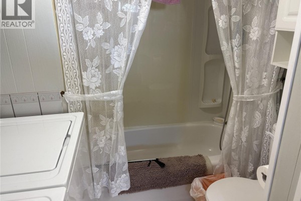Bedroom - Larose Acreage, Mctaggart, SK S4H2K3 Photo 5