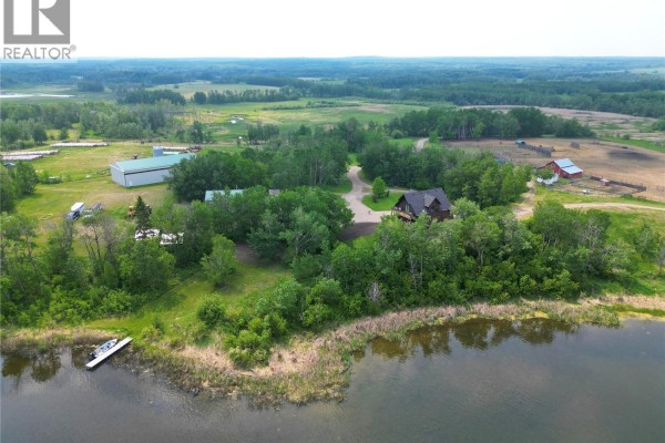 Larson Lake Ranch & Lakefront Property, Larsen Lake, SK S0J2M0 Photo 2