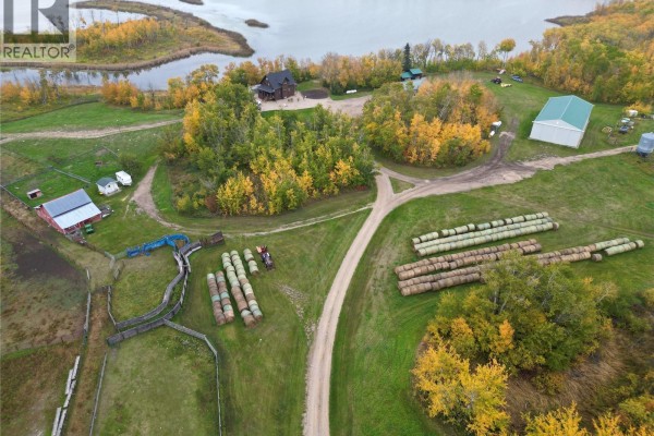 Larson Lake Ranch & Lakefront Property, Larsen Lake, SK S0J2M0 Photo 3