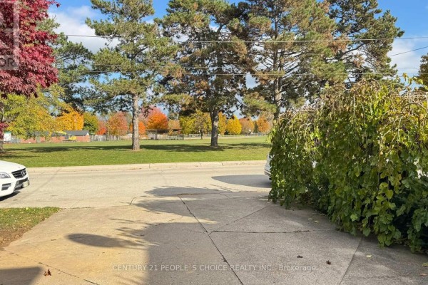 Bedroom 5 - Lease - 122 Rifle Range Road, Hamilton, ON L8S3B6 Photo 5