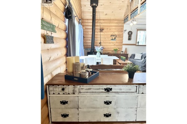 Loft - Livingstone Island, Prince George, BC V0J2S0 Photo 4