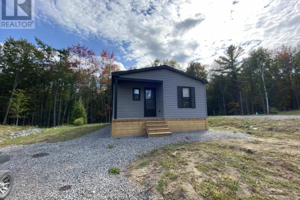 Lkr059 - 1047 Bonnie Lake Camp Road, Bracebridge, ON, photo 2