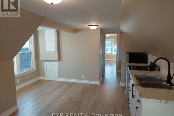 Loft - 148 Gibson Avenue, Hamilton, ON, photo 2