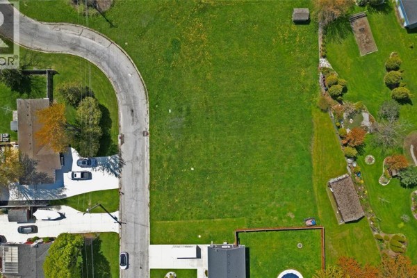 Lot 11 Harris Point Drive, Plympton Wyoming, ON, photo 3