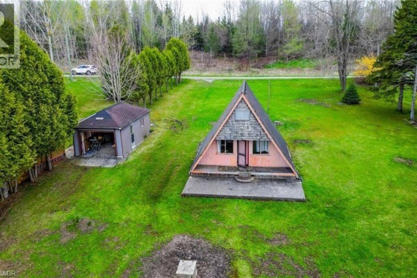 Living room - Lot 129 Road 100, Conestogo Lake, ON N0G1P0 Photo 3