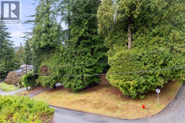 Lot 2 3091 Royal Avenue, North Vancouver, BC V7K1Y6 Photo 4
