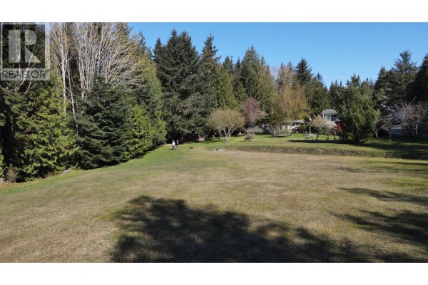 Lot 3 Lower Road, Roberts Creek, BC V0N2W4 Photo 3