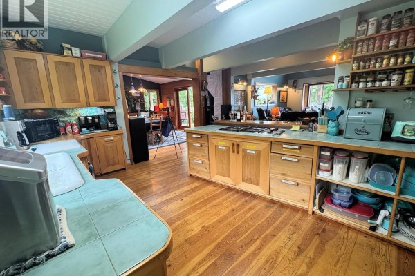 Playroom - Lot 34 Whiskey Cove (denny Island), Bella Coola, BC V0T1B0 Photo 4