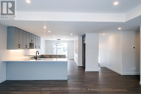 Bedroom - Lot 4 - 8 Parkland Circle, Quinte West, ON K8V0R4 Photo 5