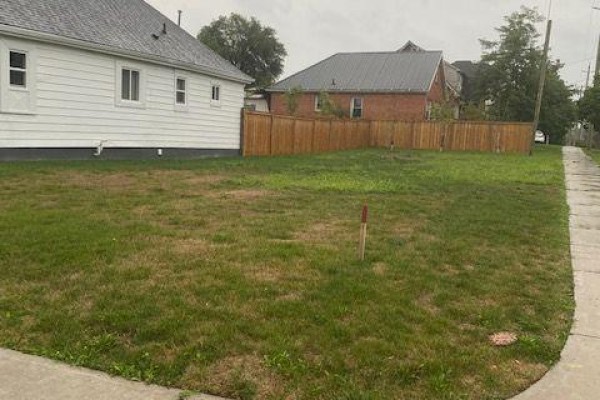 Lot 7 Briscoe Street W, London South, ON, photo 3