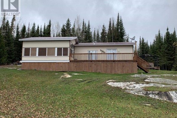 Sunroom - Lot 7 Pcl 11600 Lake Pivabiska, Hearst, ON P0L1N0 Photo 5