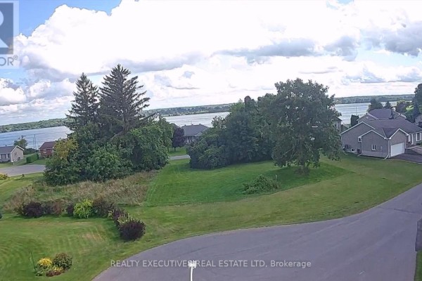 Lot #9 Flett Street, Edwardsburgh/cardinal