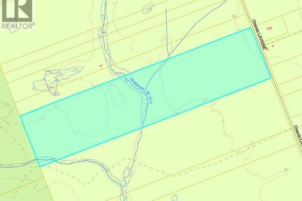 Map showing the layout of the property along Chem. Lavigne Road with nearby water features. - Lot Chem. Lavigne Road, Maltempec