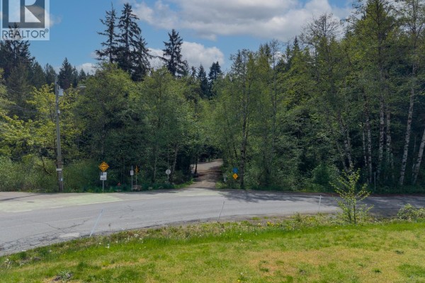 Lot D Sutton Rd, Cumberland, BC V0R1S0 Photo 3