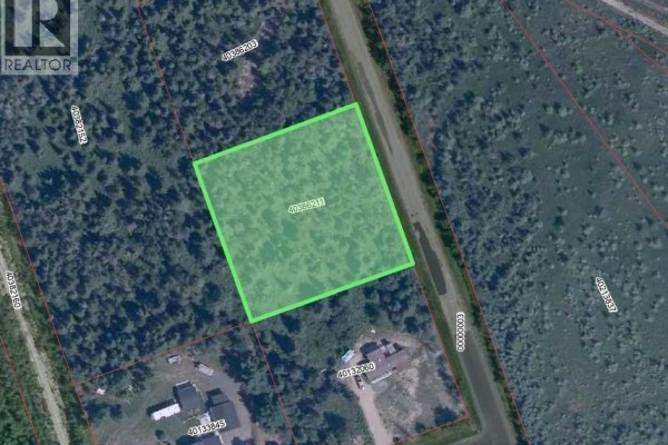 Map view of a lot on Rue Mcleod, highlighted in green, with nearby properties indicated. - Lot Rue Mcleod, Neguac