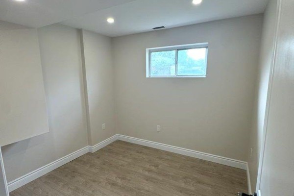 Lower - 1 Treelawn Terrace, Brantford, ON N3R3P5 Photo 5