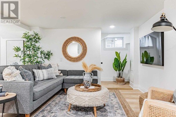 Lower - 101 Oakcrest Avenue, Toronto, ON M4C1B4 Photo 4