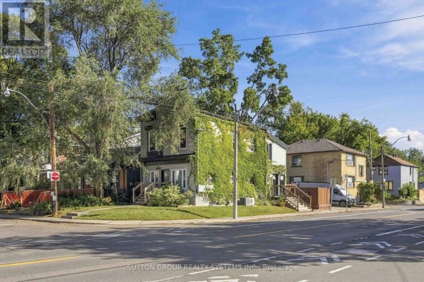 Kitchen - Lower - 103 Ashdale Avenue, Toronto, ON M4L2Y8 Photo 2
