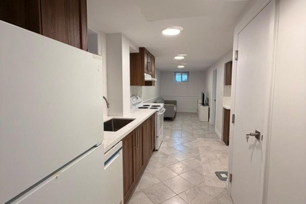 Lower - 103 Mcanulty Boulevard, Hamilton