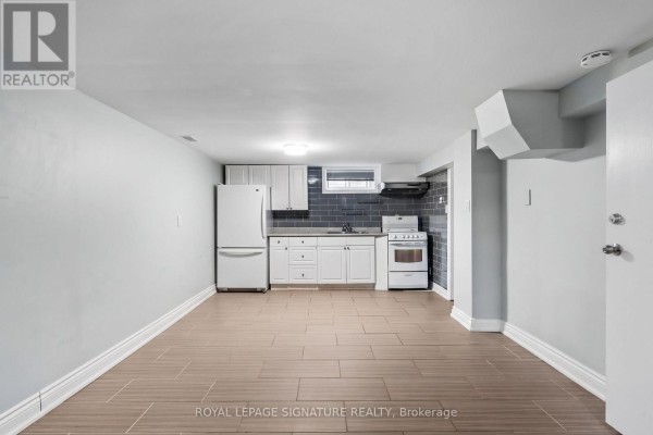 Lower - 112 Foch Avenue, Toronto, ON, photo 2