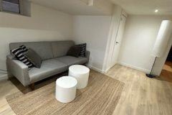 Primary Bedroom - Lower - 115 Northcliffe Boulevard, Toronto, ON M6E3K5 Photo 3