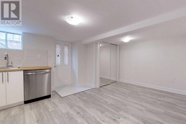 Bedroom - Lower - 126 Armstrong Avenue, Toronto, ON M6H1V8 Photo 3