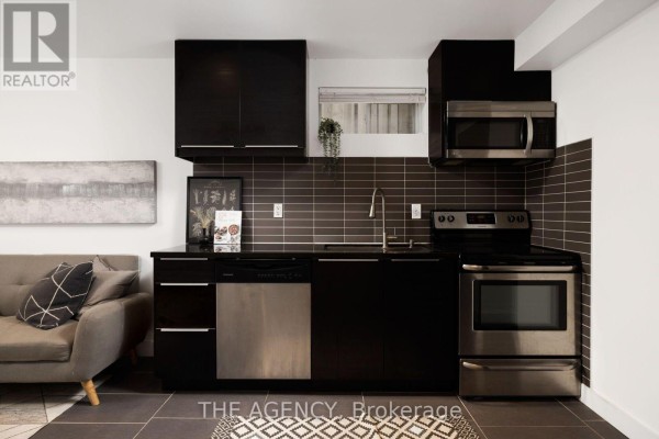 Lower - 135 Prescott Avenue, Toronto, ON, photo 2