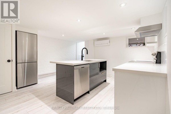Lower - 138 Milverton Boulevard, Toronto, ON M4J1V1 Photo 4