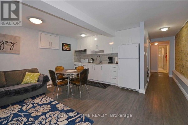 Primary Bedroom - Lower - 1392 King Street W, Toronto, ON M6K1H5 Photo 3