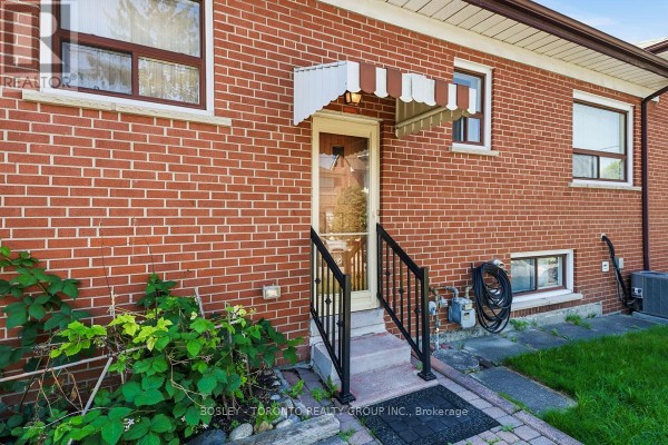 Bedroom - Lower - 146 Earlscourt Avenue, Toronto, ON M6E4A9 Photo 2