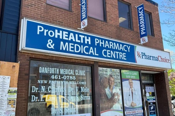 Lower - 1473 Danforth Avenue, Toronto, ON M4J1N5 Photo 2