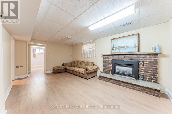 Lower - 149 Hendon Avenue, Toronto, ON M2M1A8 Photo 4