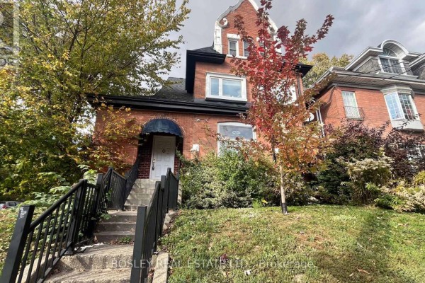 Living room - Lower - 1498 King Street W, Toronto, ON M6K1J3 Photo 2