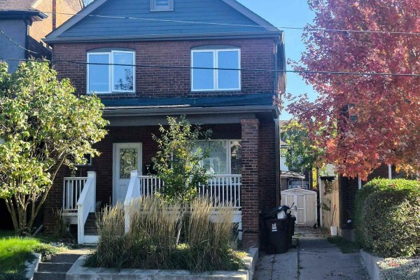 Living room - Lower - 1575 Dufferin Street, Toronto, ON M6H3L5 Photo 2
